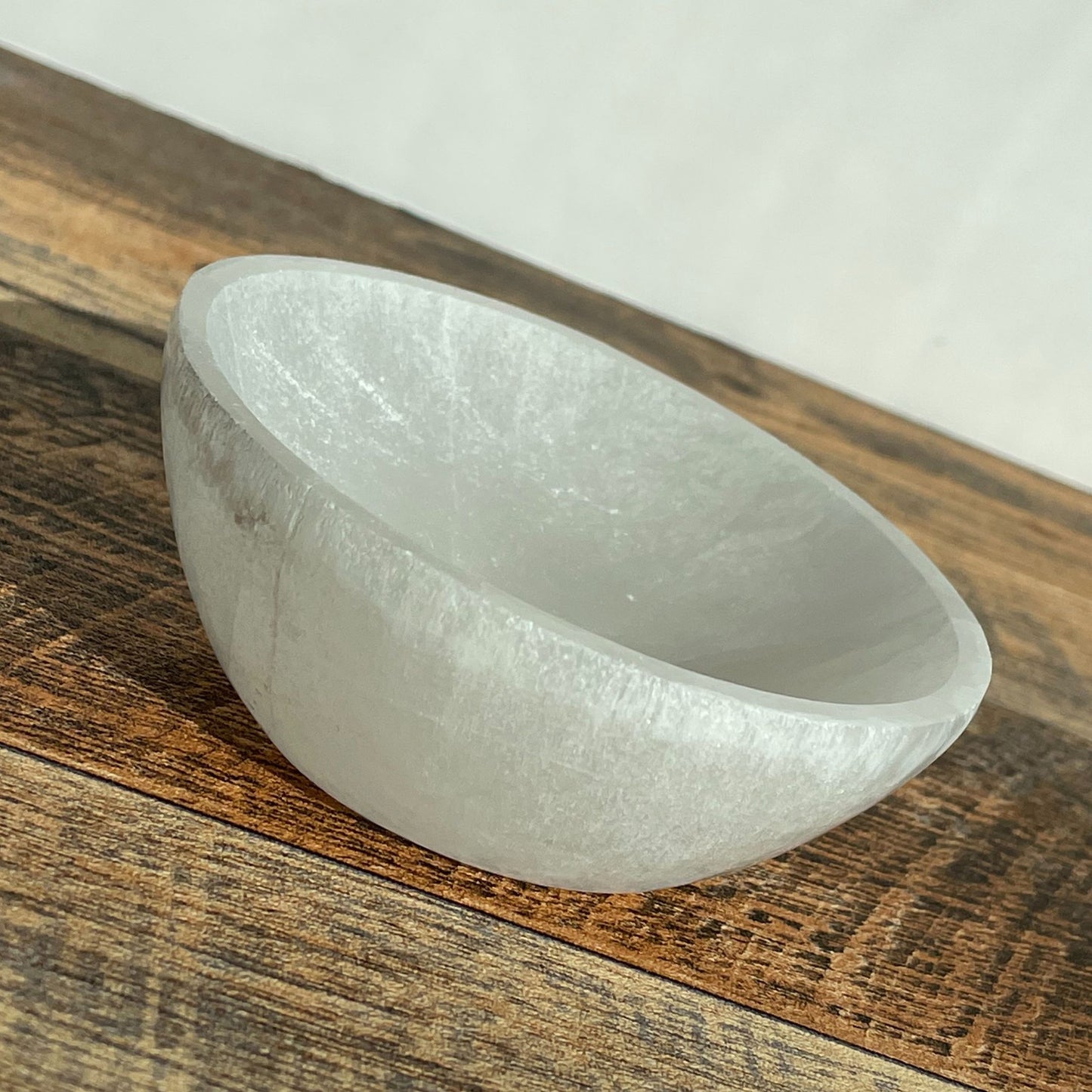 SELENITE Round | Crystal Charging & Cleansing Bowl
