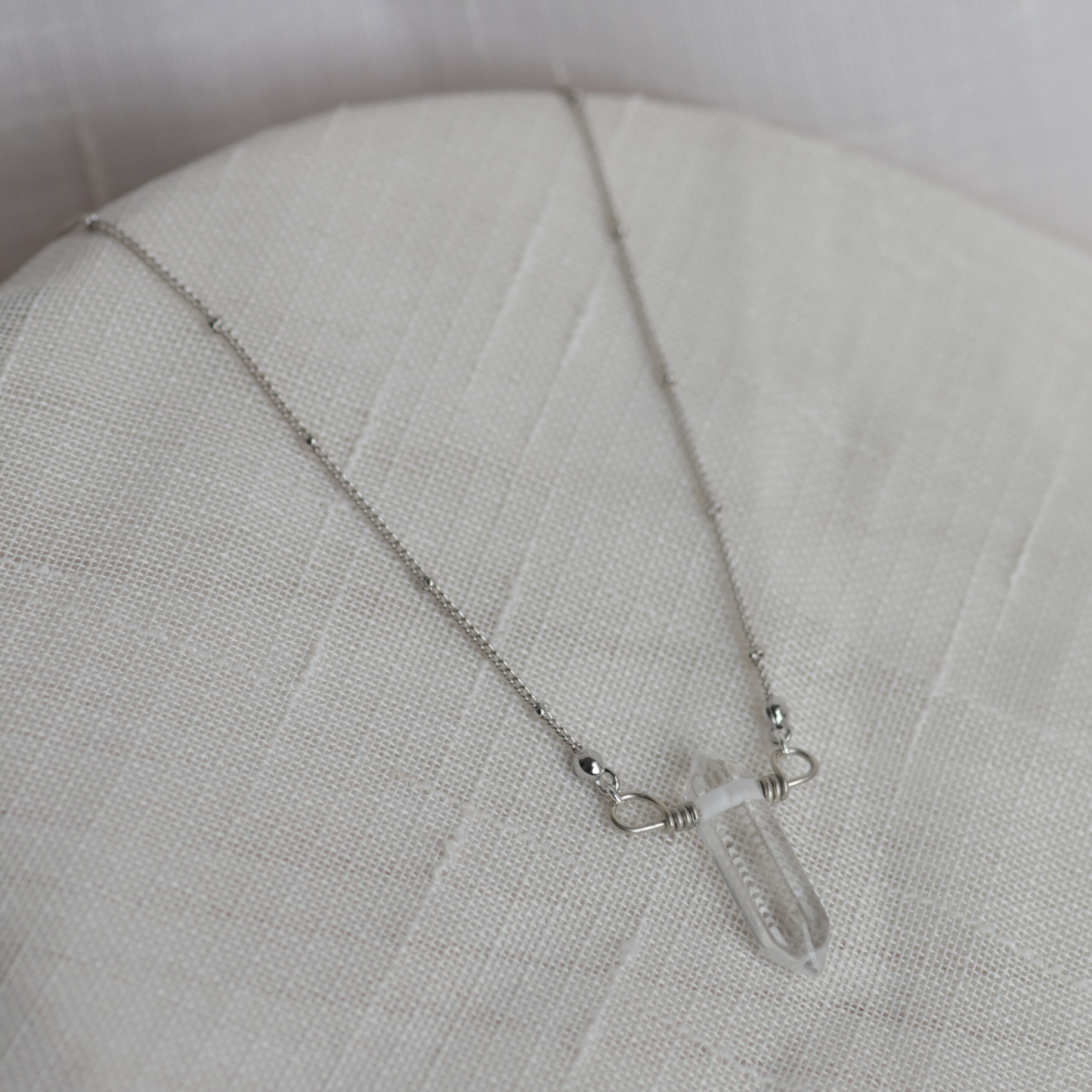DAINTY POINT | Crystal Necklace
