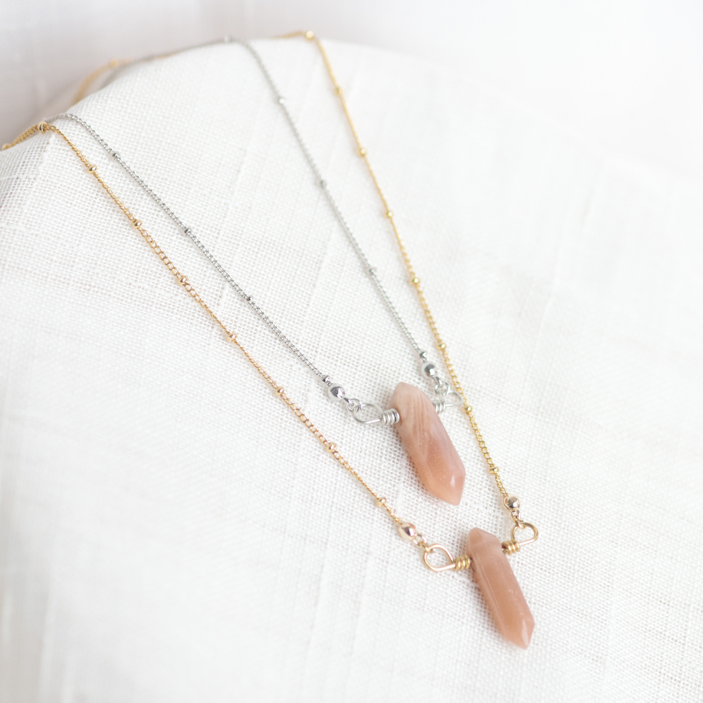 DAINTY POINT | Crystal Necklace