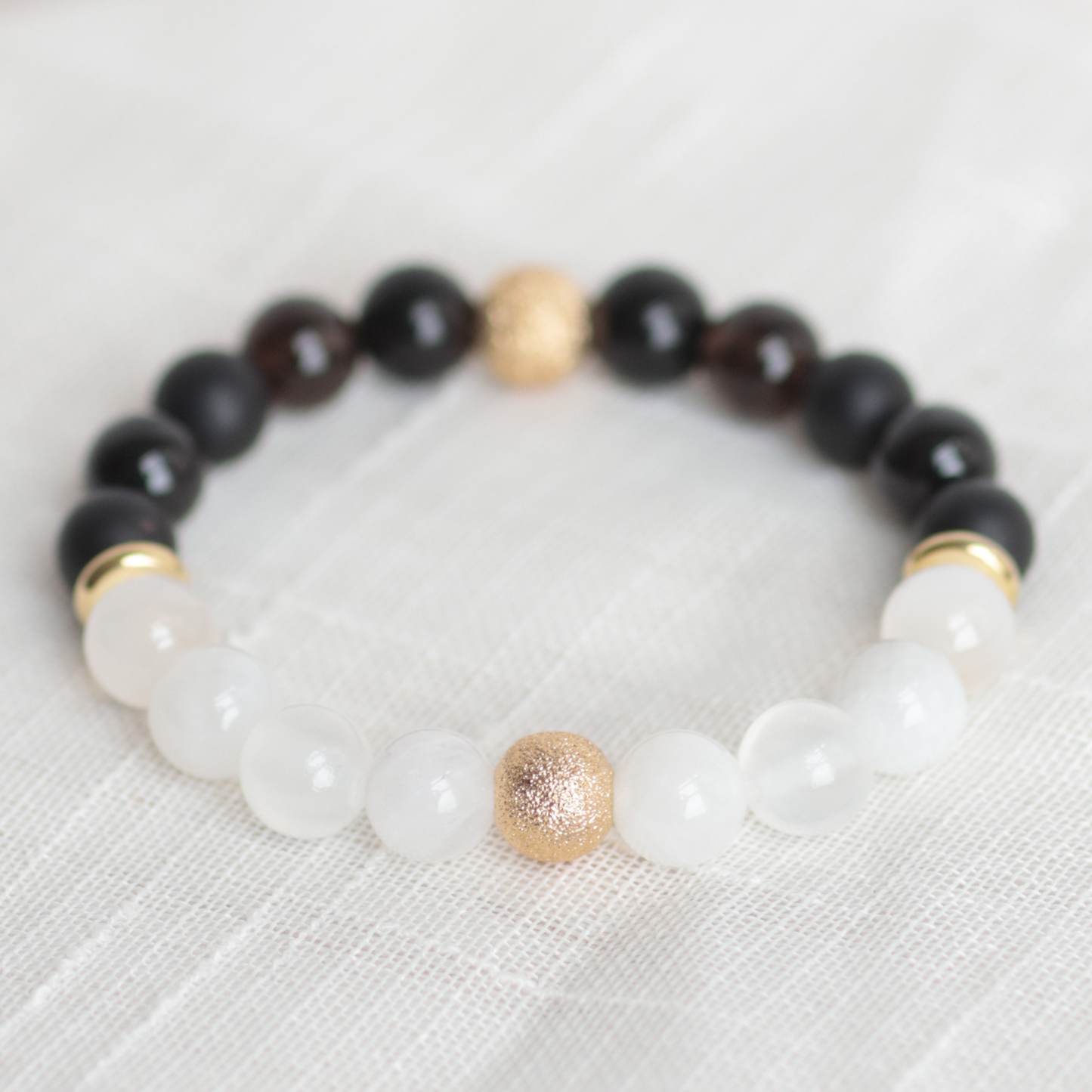 HEALING & PROTECTION | Crystal Bracelet | Onyx & Moonstone