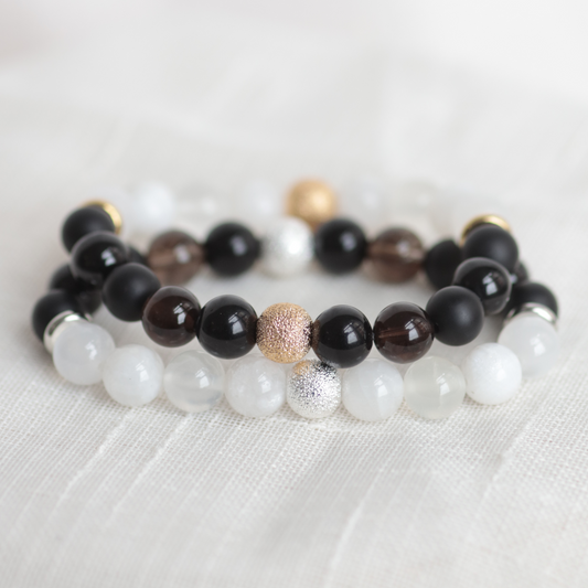 HEALING & PROTECTION | Crystal Bracelet | Onyx & Moonstone