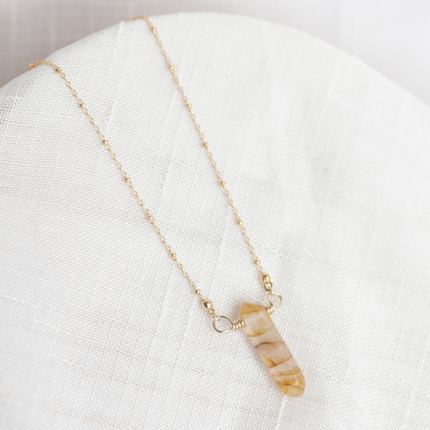 DAINTY POINT | Crystal Necklace