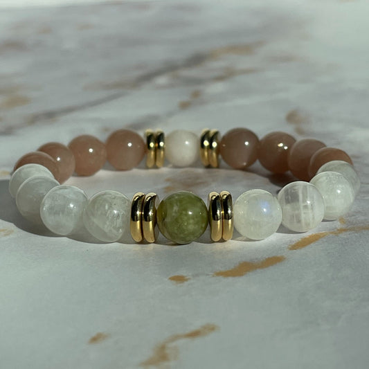 OTHER SIDE OF THE MOON Crystal Bracelet (Moonstone & Sunstone)